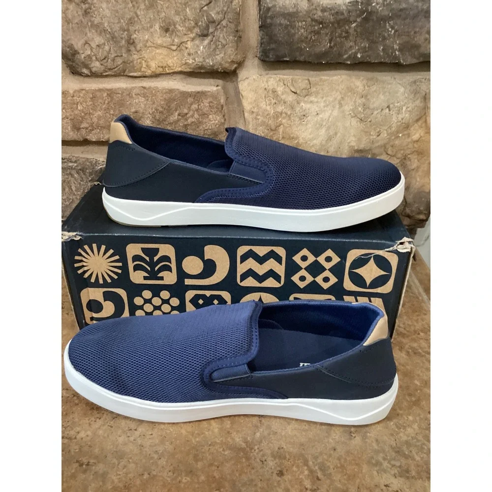 OluKai Lae'ahi Nui Mens 9.5 Trench Blue Tan Mesh Leather Slip On Sneakers New